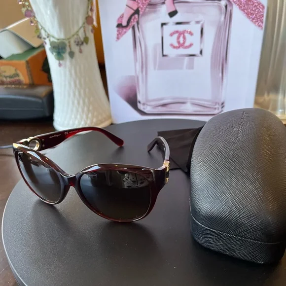 Salvatore Ferragamo Dark Red Sunglasses - Picture 5 of 6